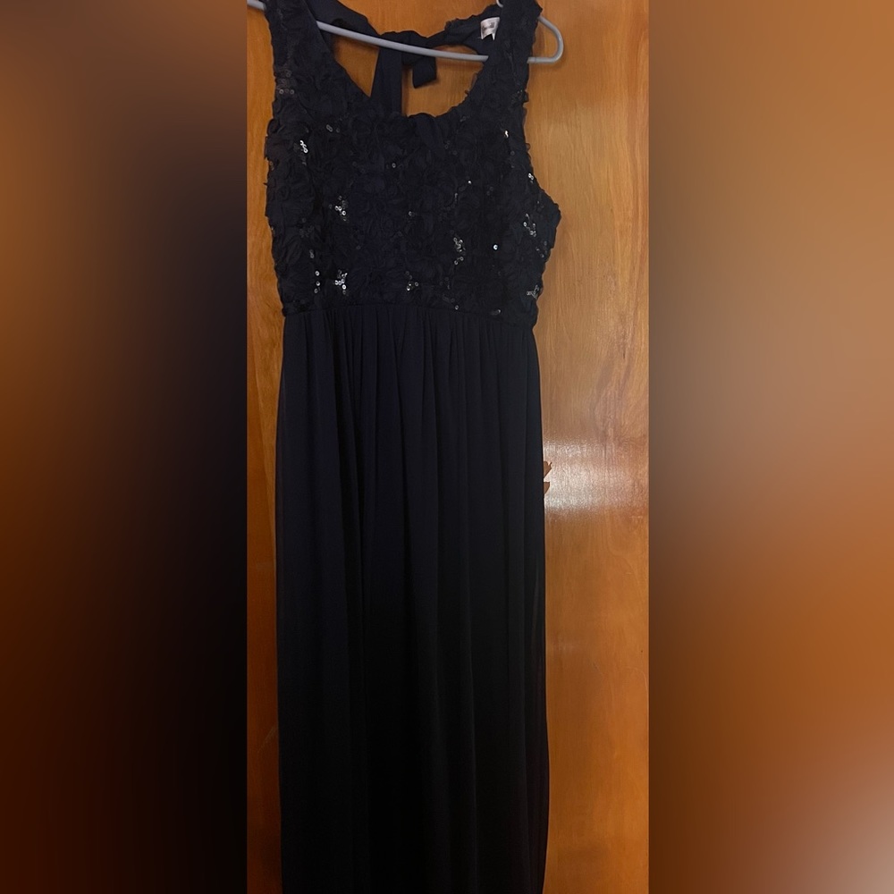 Long navy Blue evening gown. Size 9
